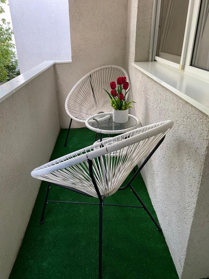 Sellada Apartament - Free Private Parking,Ac,Wi-Fi Carei Exterior foto
